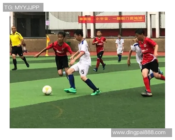 激情四溢的足球赛在上海举行球迷齐聚共庆盛事与荣耀 激情四溢的足球赛在上海举行球迷齐聚共庆盛事与荣耀